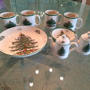 Set of 4 coffee cups, two plates, salt and pepper